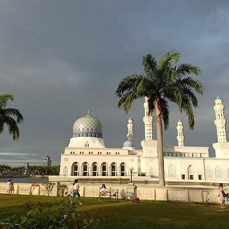 Sepanggar Kingfisher Homestay Kota Kinabalu Eksteriør billede
