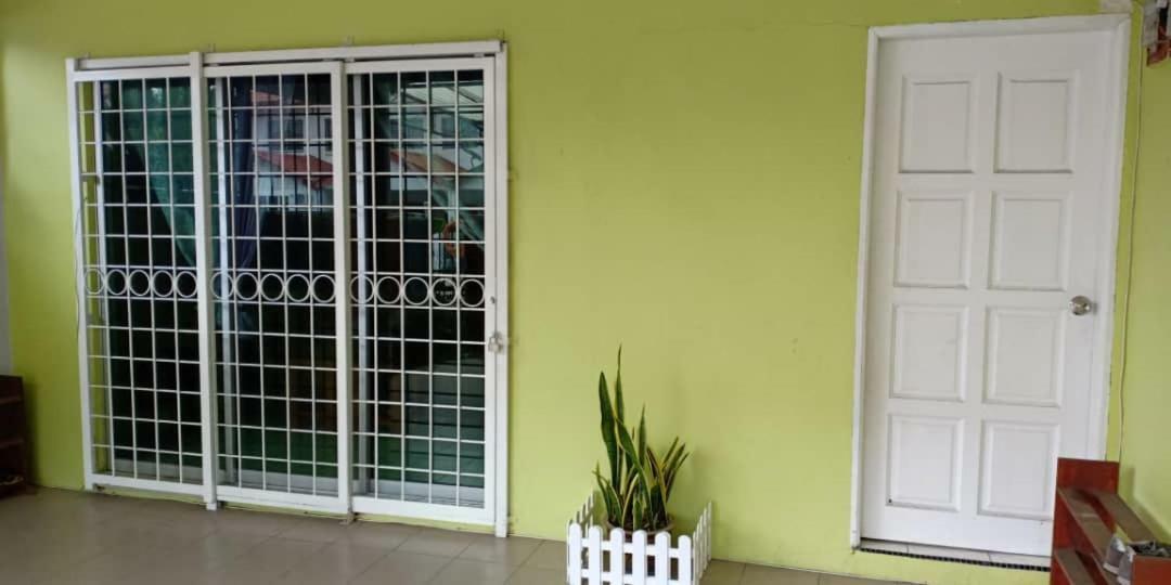Sepanggar Kingfisher Homestay Kota Kinabalu Eksteriør billede